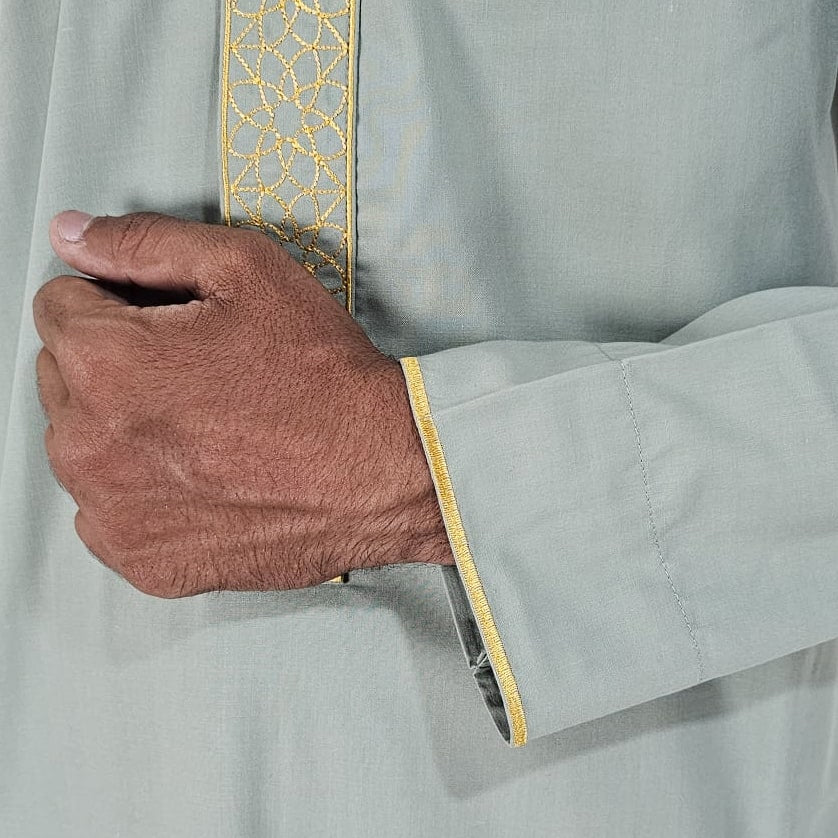 Lamsa Mens Light Green Jubbah Embroidery Luxury Thobe