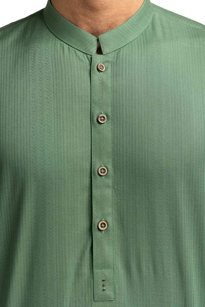 Share Green Basic Kurta KR-PLN24-023