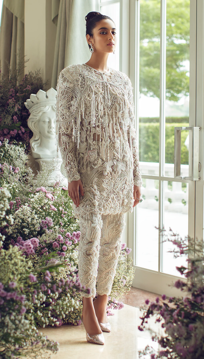Suffuse Luxe Flporaison Cape White